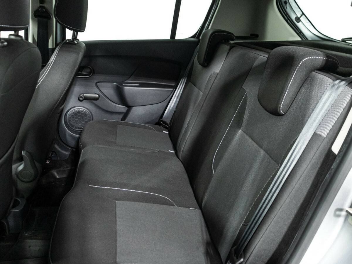 Renault Sandero Stepway II Рестайлинг, 2022 Фото №10