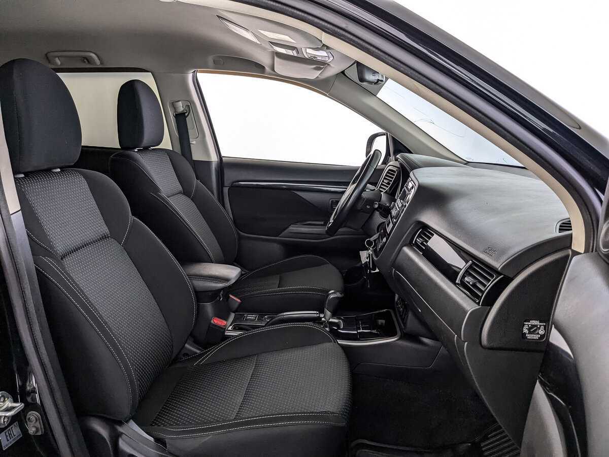 Mitsubishi Outlander, 2018 Фото №20