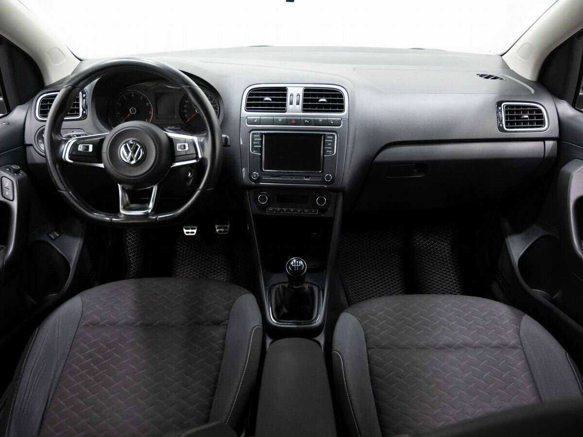 Volkswagen Polo, 2018 Фото №13