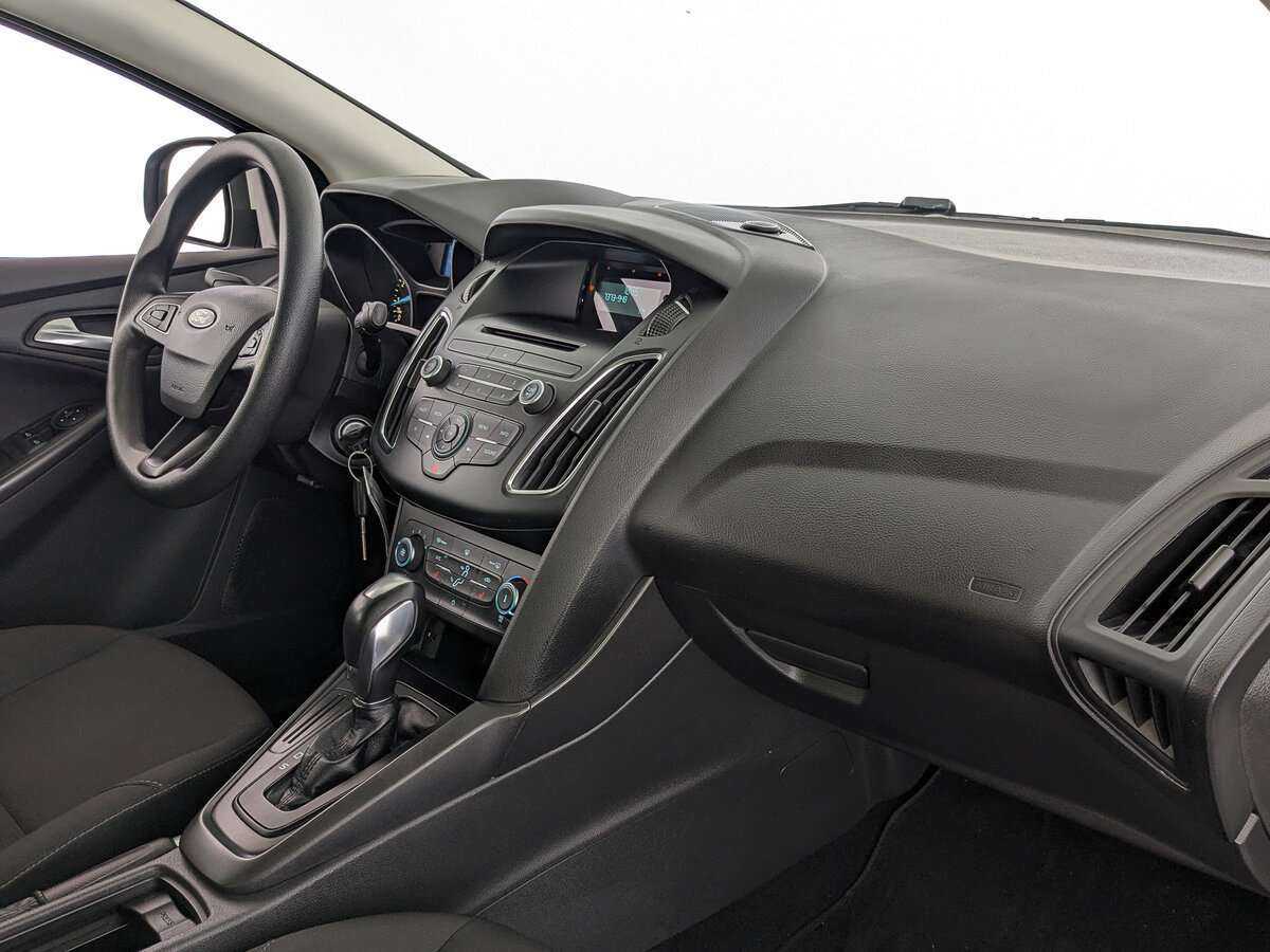 Ford Focus, 2018 Фото №9