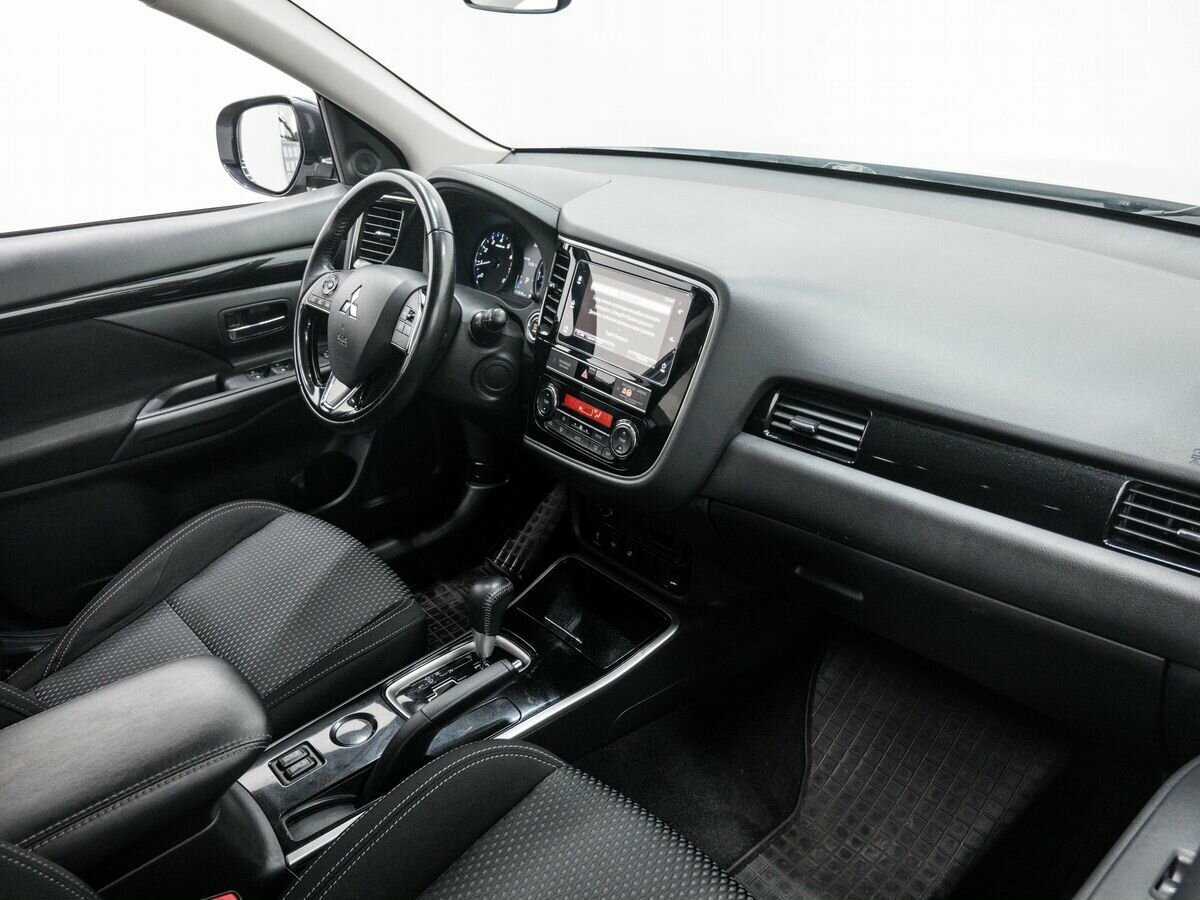 Mitsubishi Outlander, 2019 Фото №8