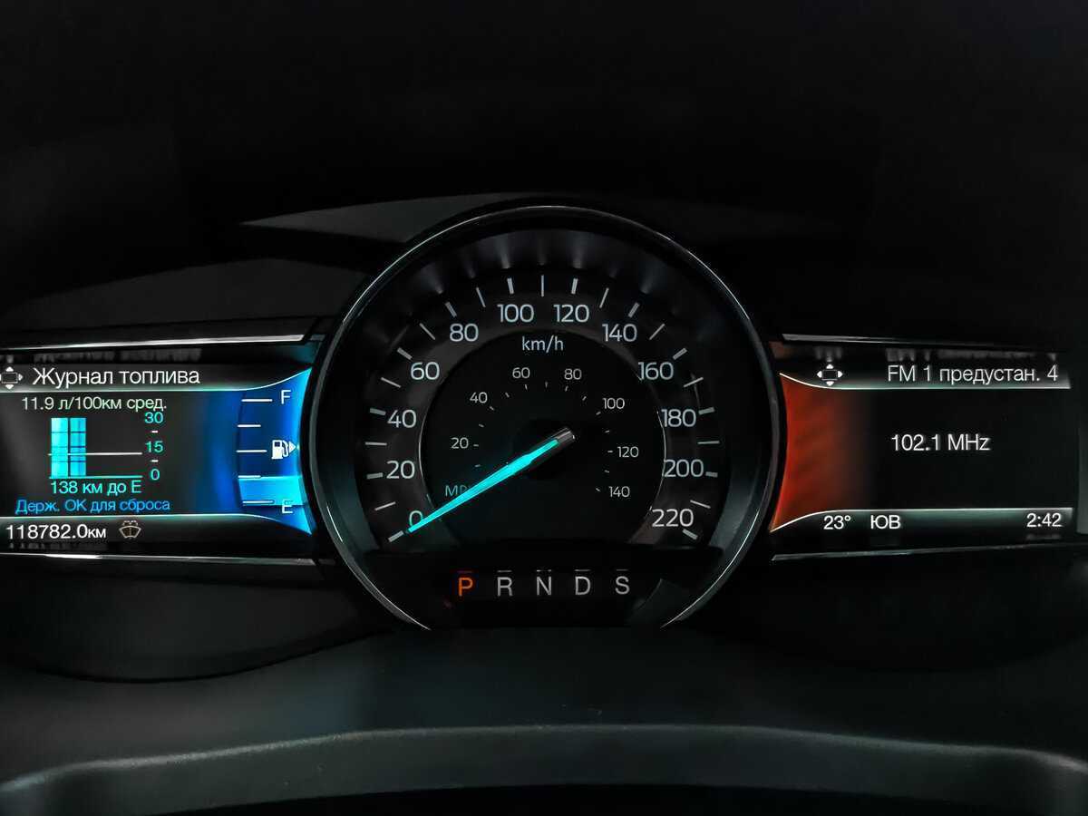 Ford Explorer, 2017 Фото №12