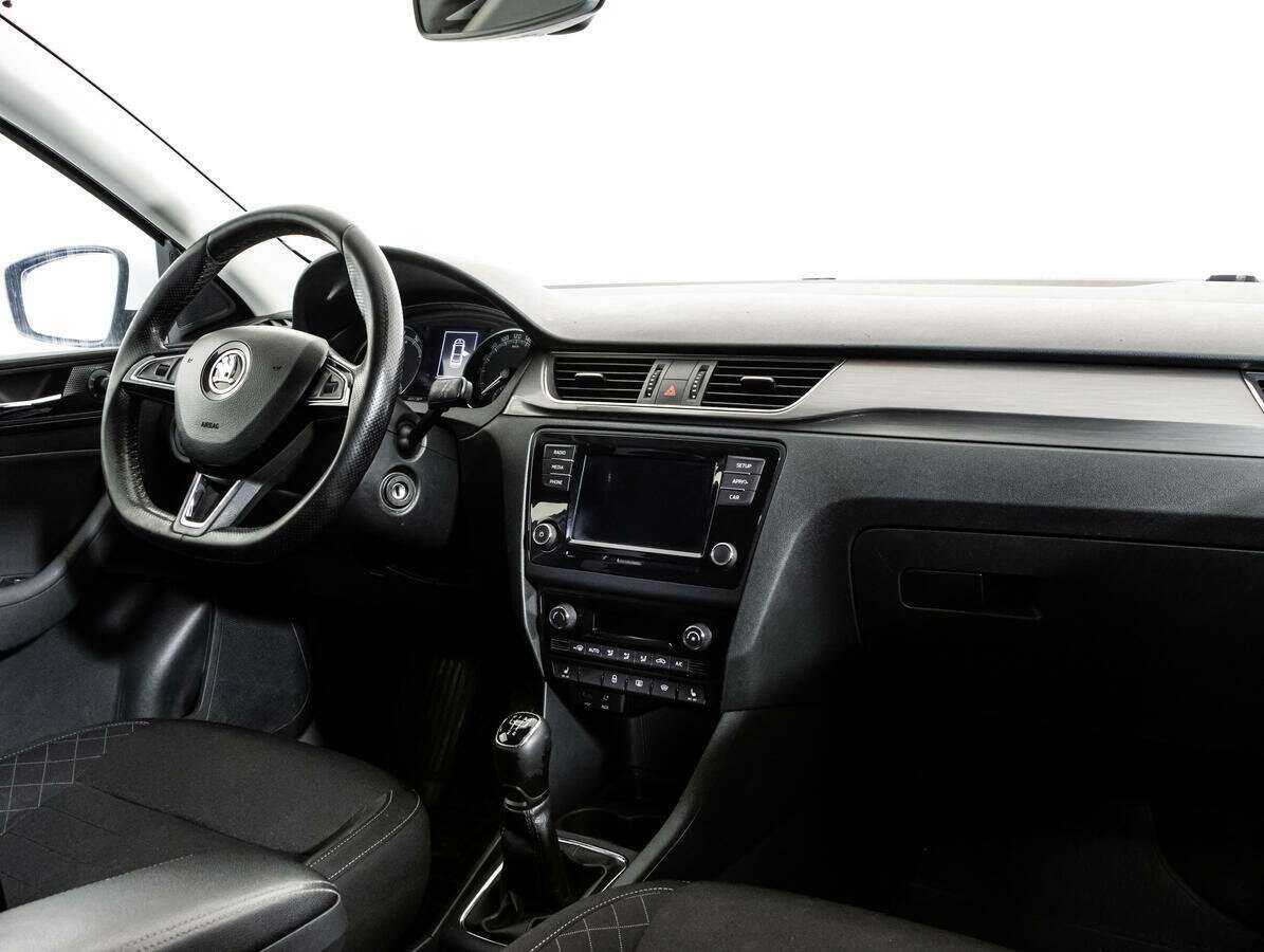Skoda Rapid, 2017 Фото №7