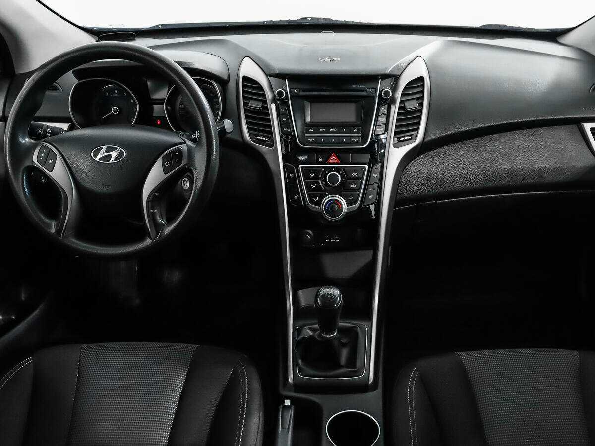 Hyundai i30, 2013 Фото №12