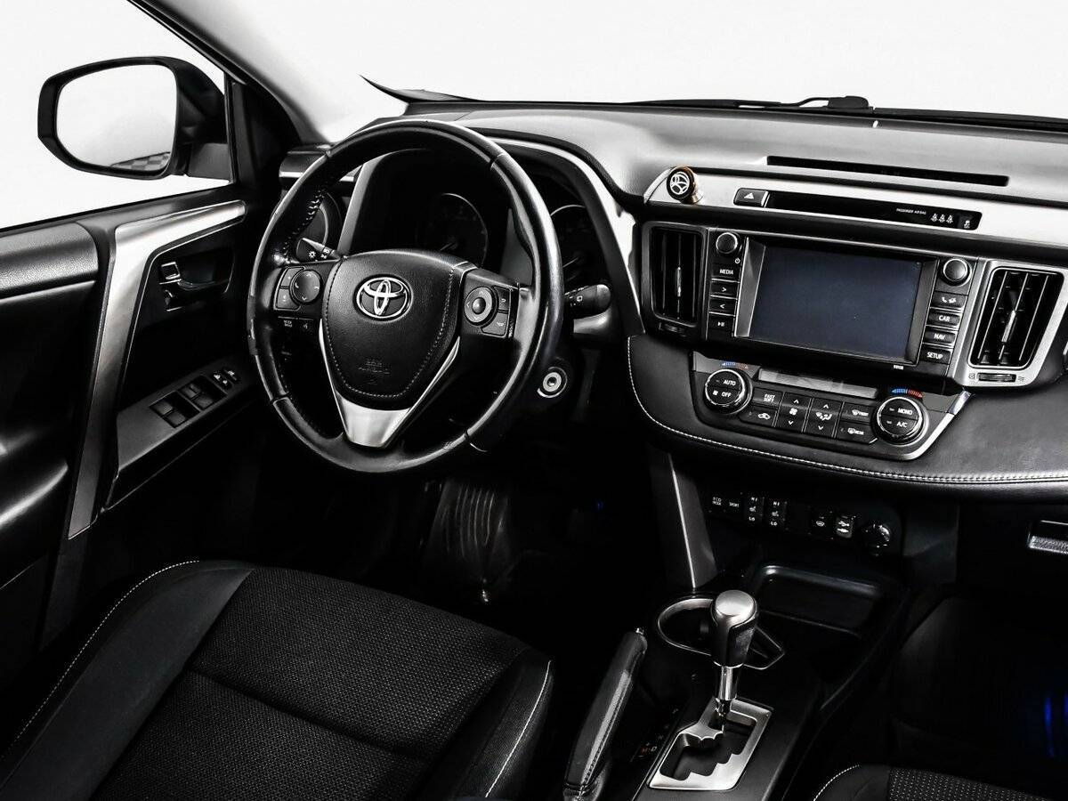 Toyota RAV4, 2017 Фото №9