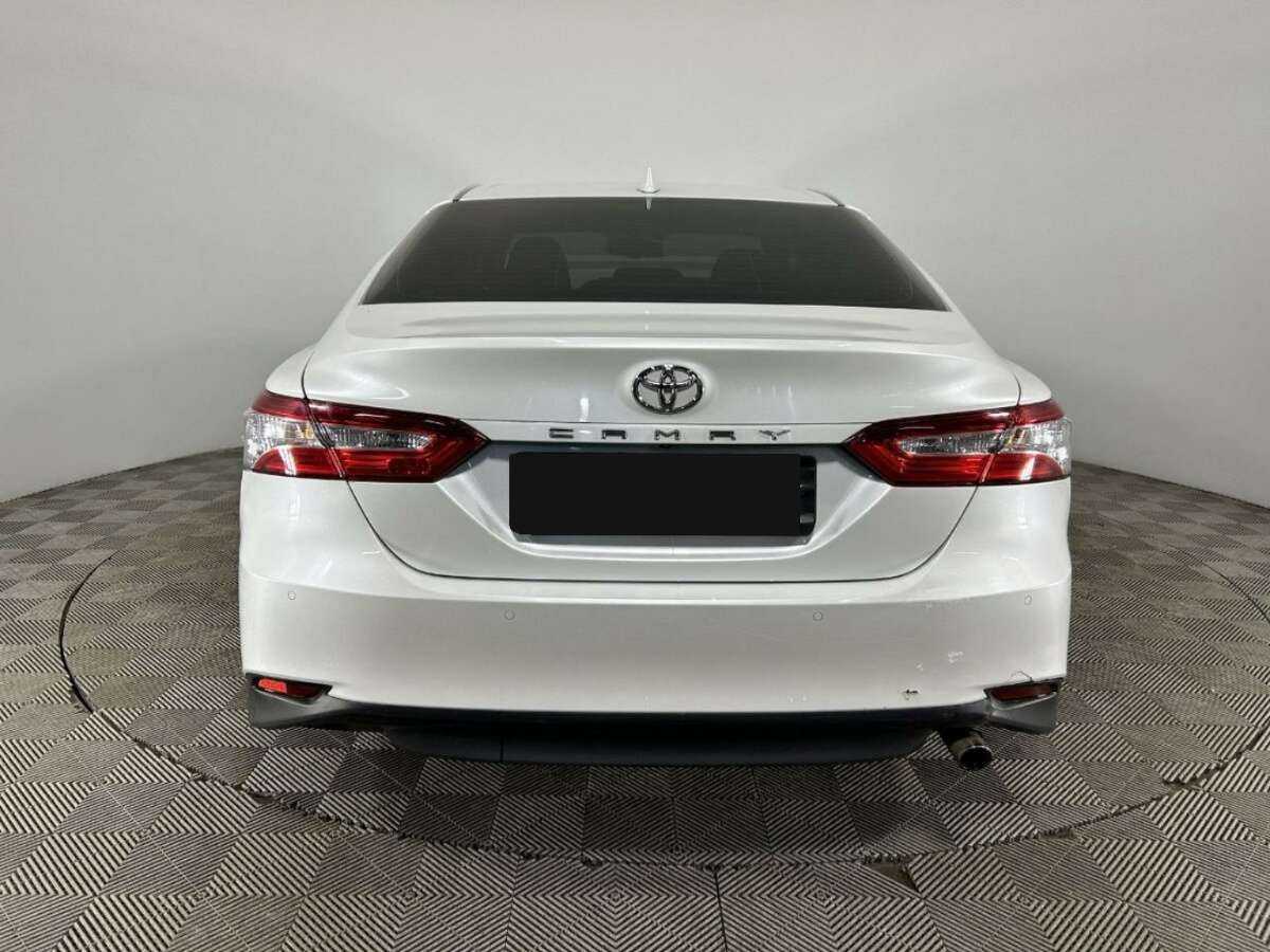 Toyota Camry, 2021 Фото №3