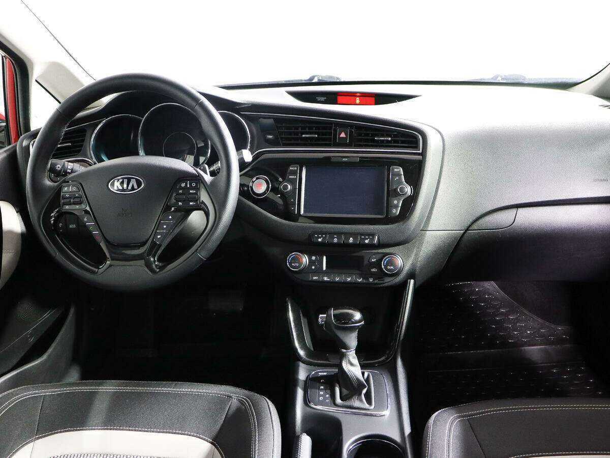 Kia Ceed, 2018 Фото №12