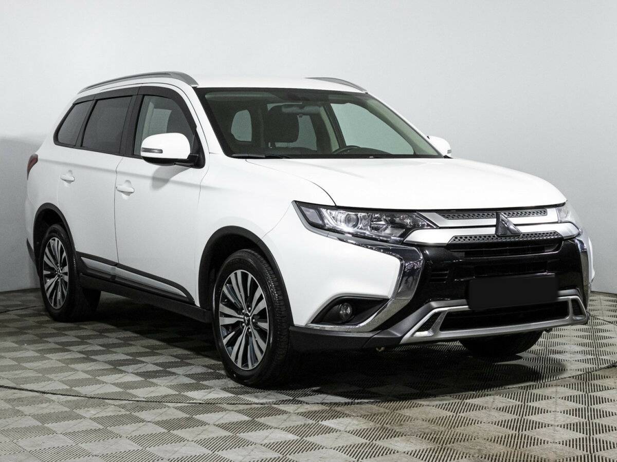 Mitsubishi Outlander, 2021 Фото №3
