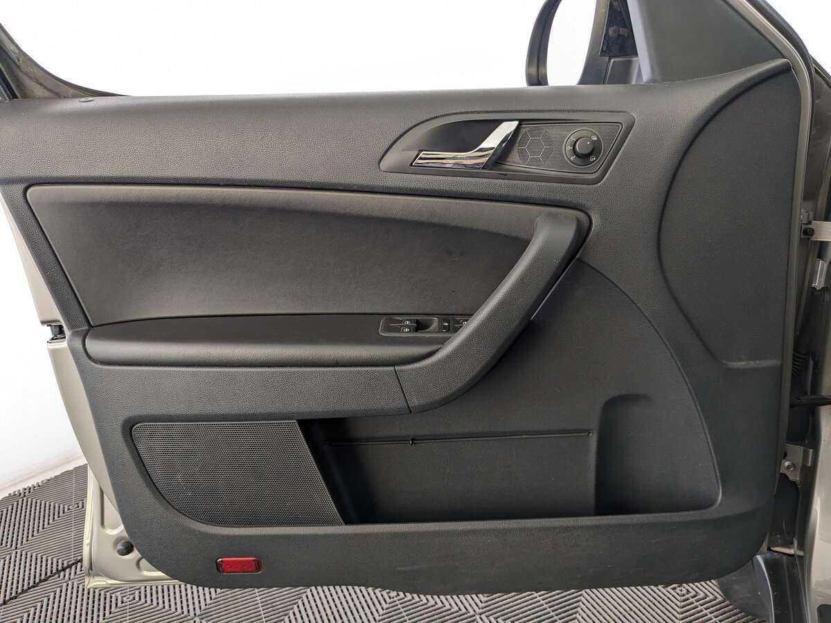 Skoda Yeti, 2017 Фото №15