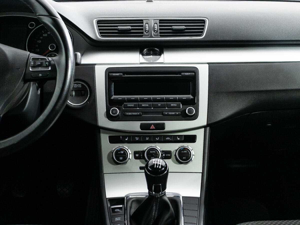 Volkswagen Passat, 2013 Фото №14