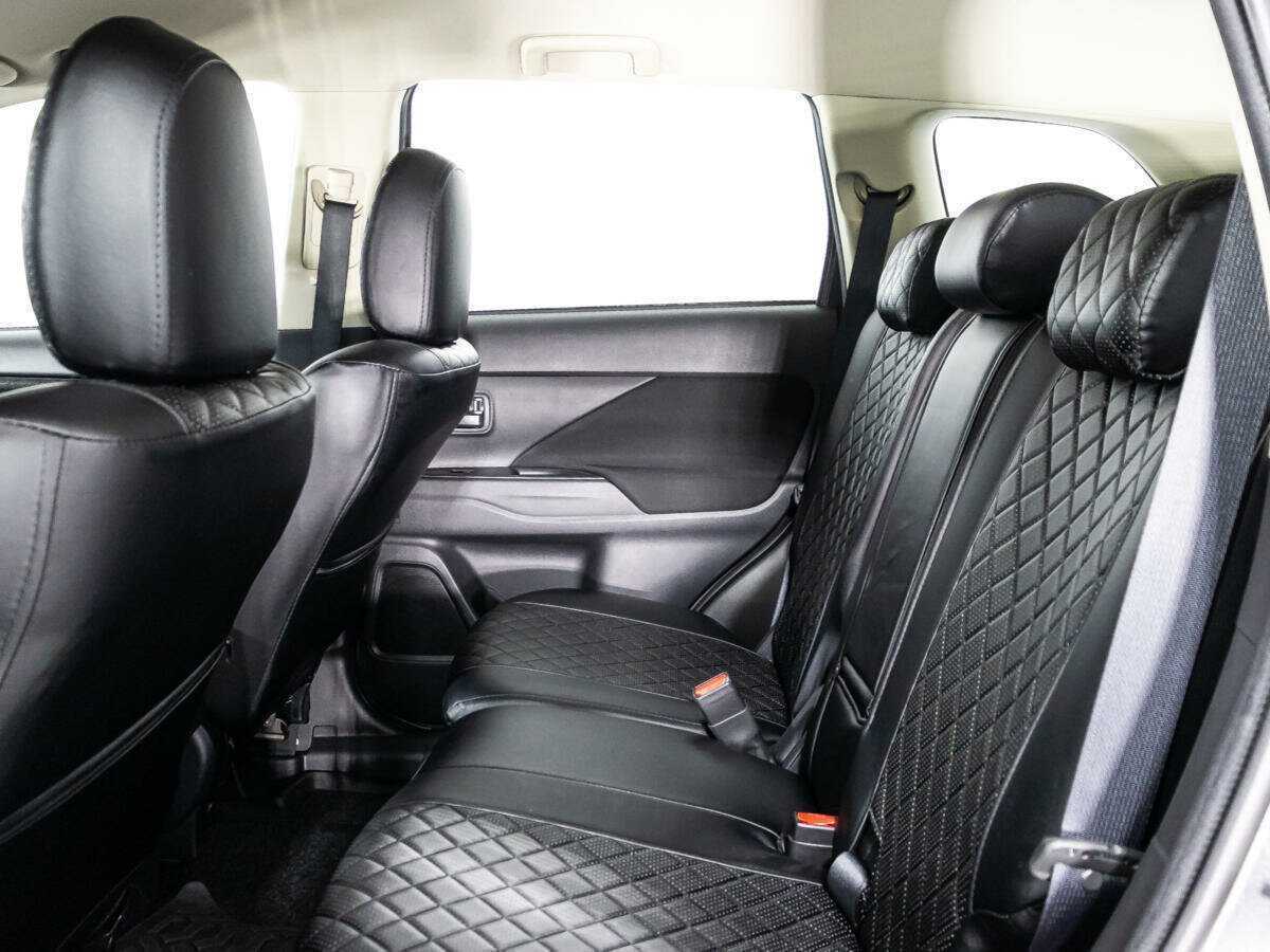 Mitsubishi Outlander, 2021 Фото №8