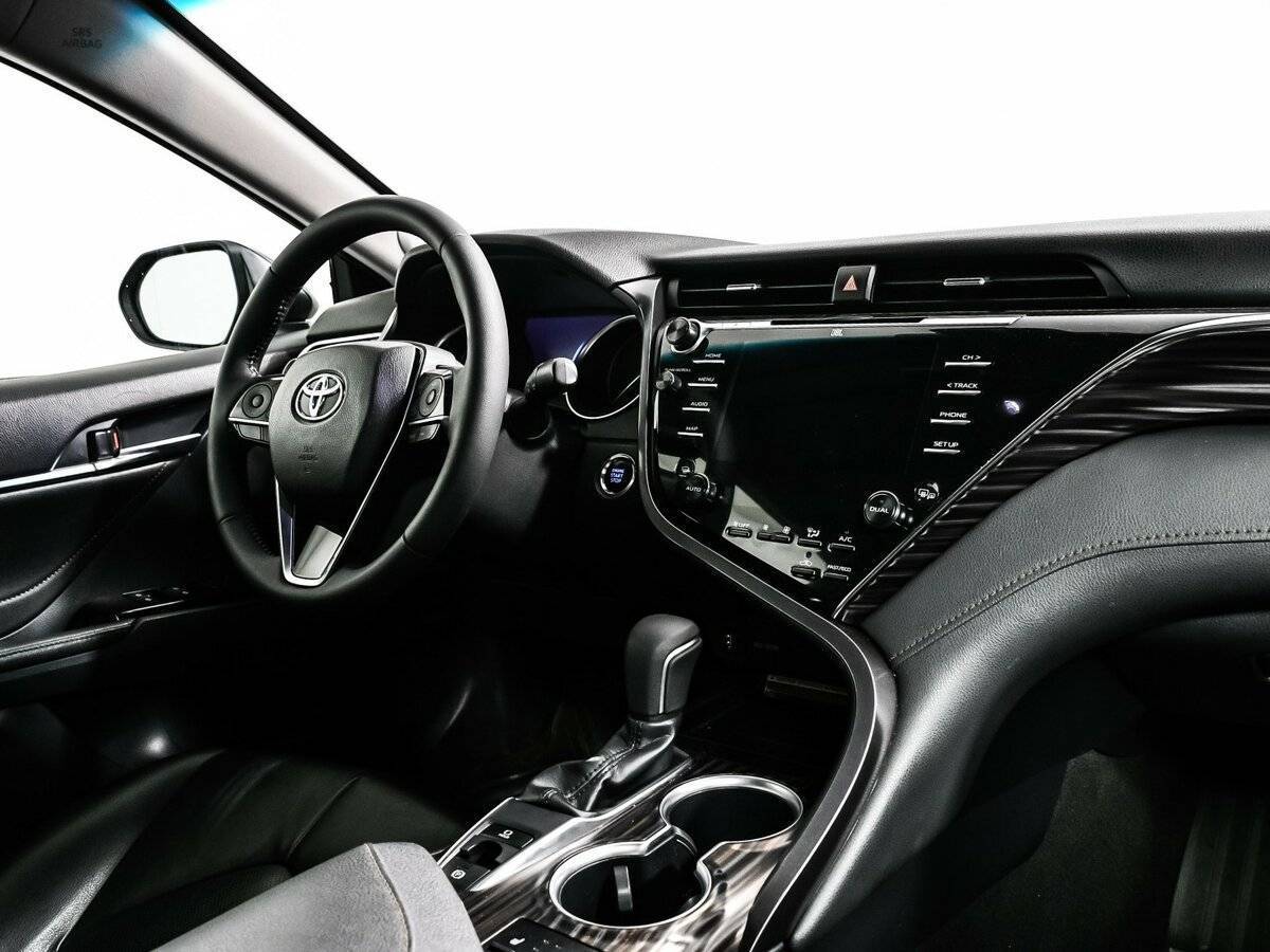 Toyota Camry, 2019 Фото №9