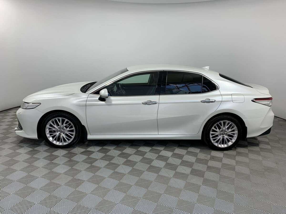 Toyota Camry, 2021 Фото №8