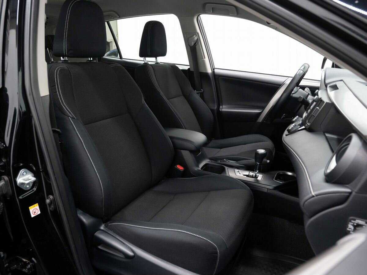 Toyota RAV4, 2017 Фото №13