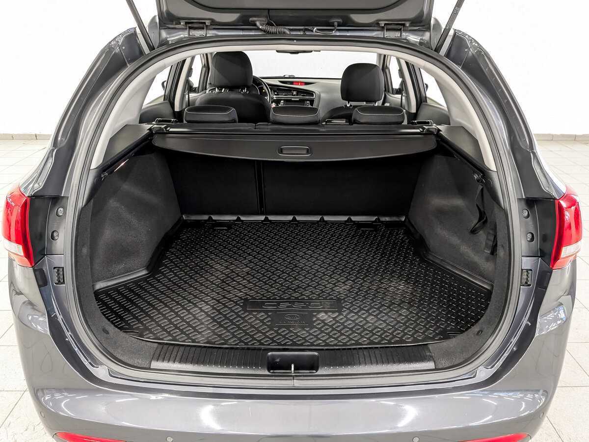 Kia Ceed, 2018 Фото №10