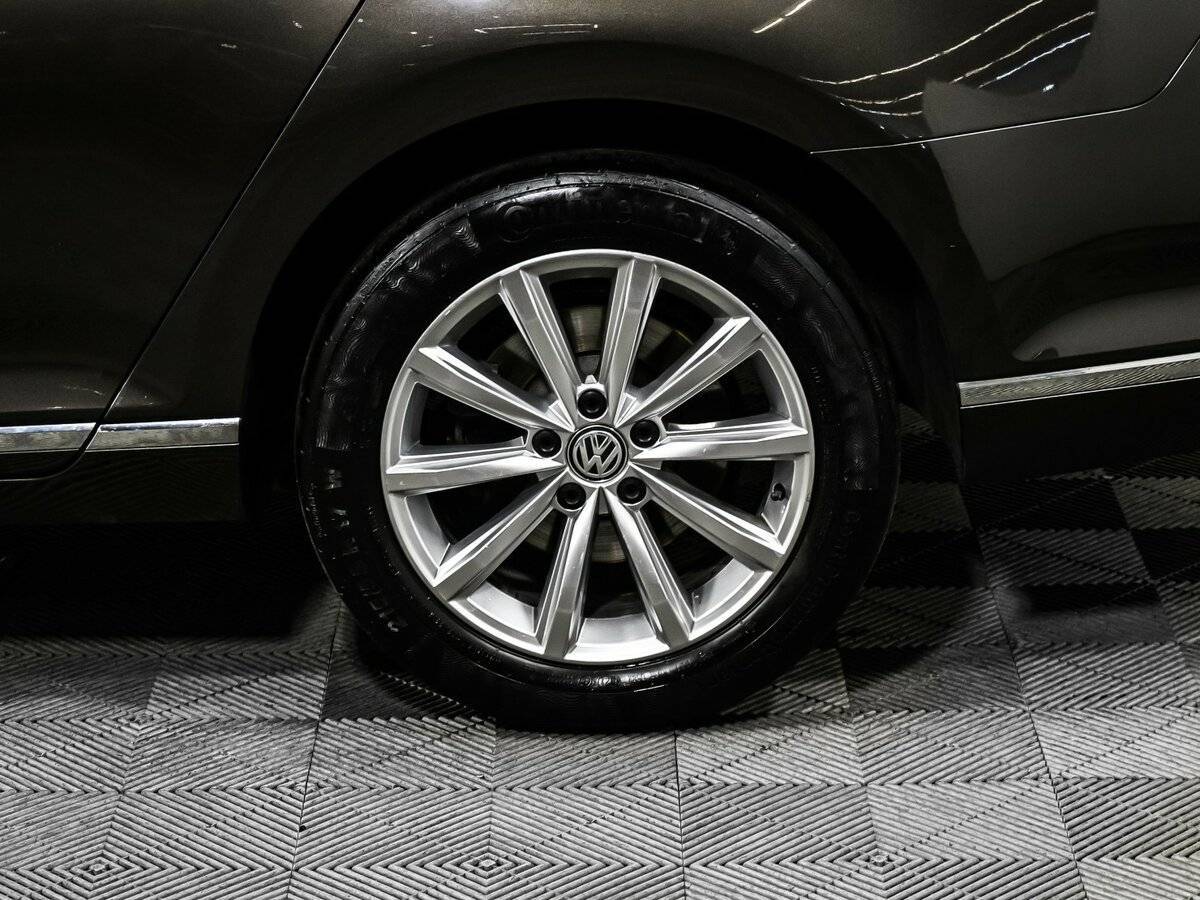 Volkswagen Passat, 2017 Фото №14