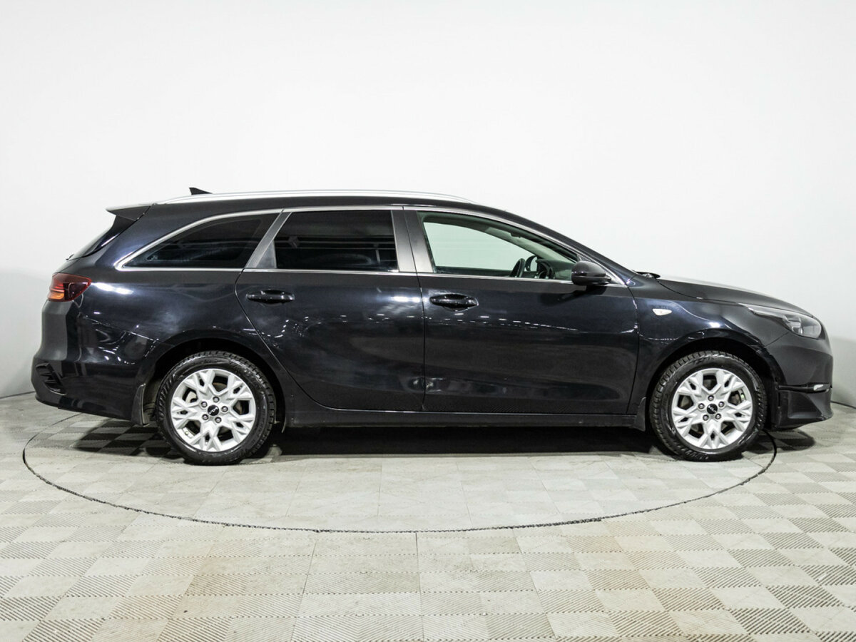 Kia Ceed III Рестайлинг, 2022 Фото №4