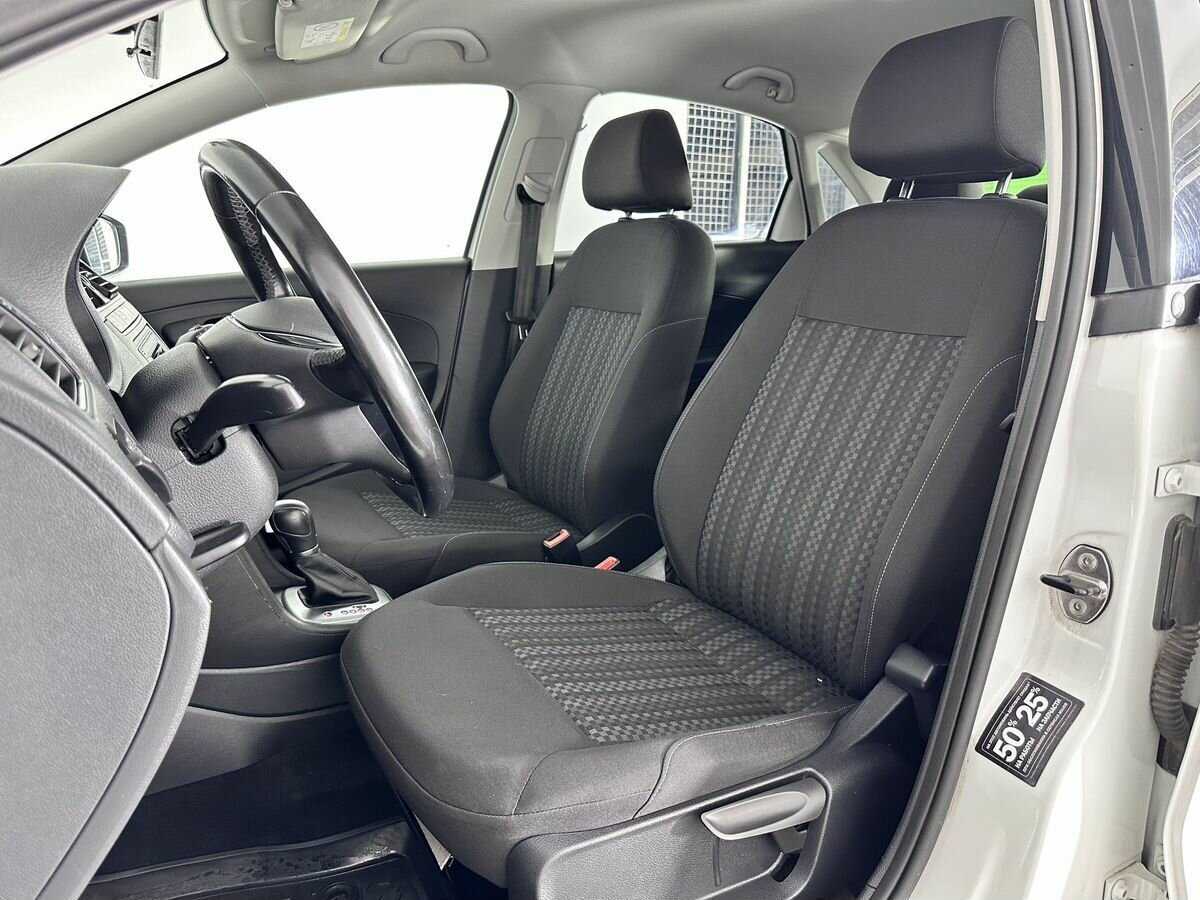 Volkswagen Polo, 2016 Фото №8