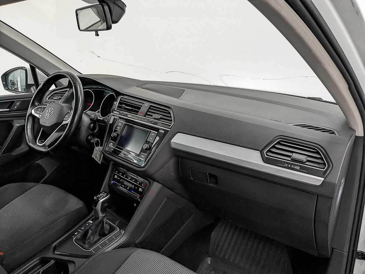 Volkswagen Tiguan, 2021 Фото №11