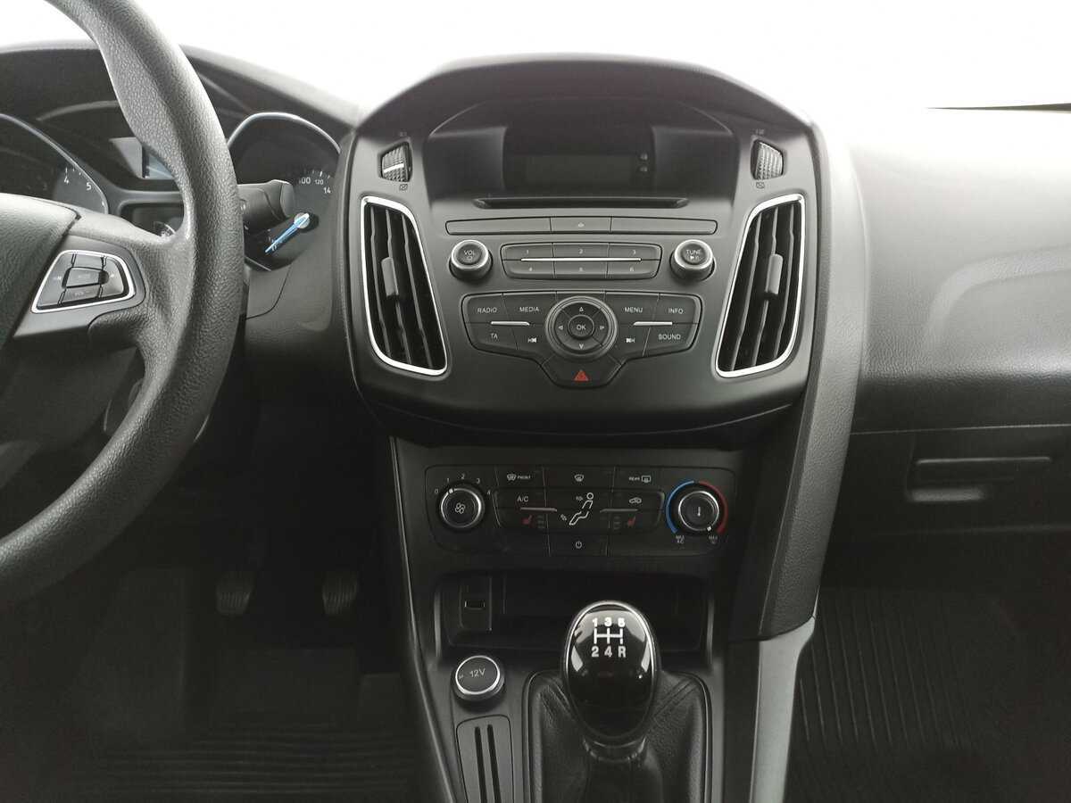 Ford Focus, 2018 Фото №14