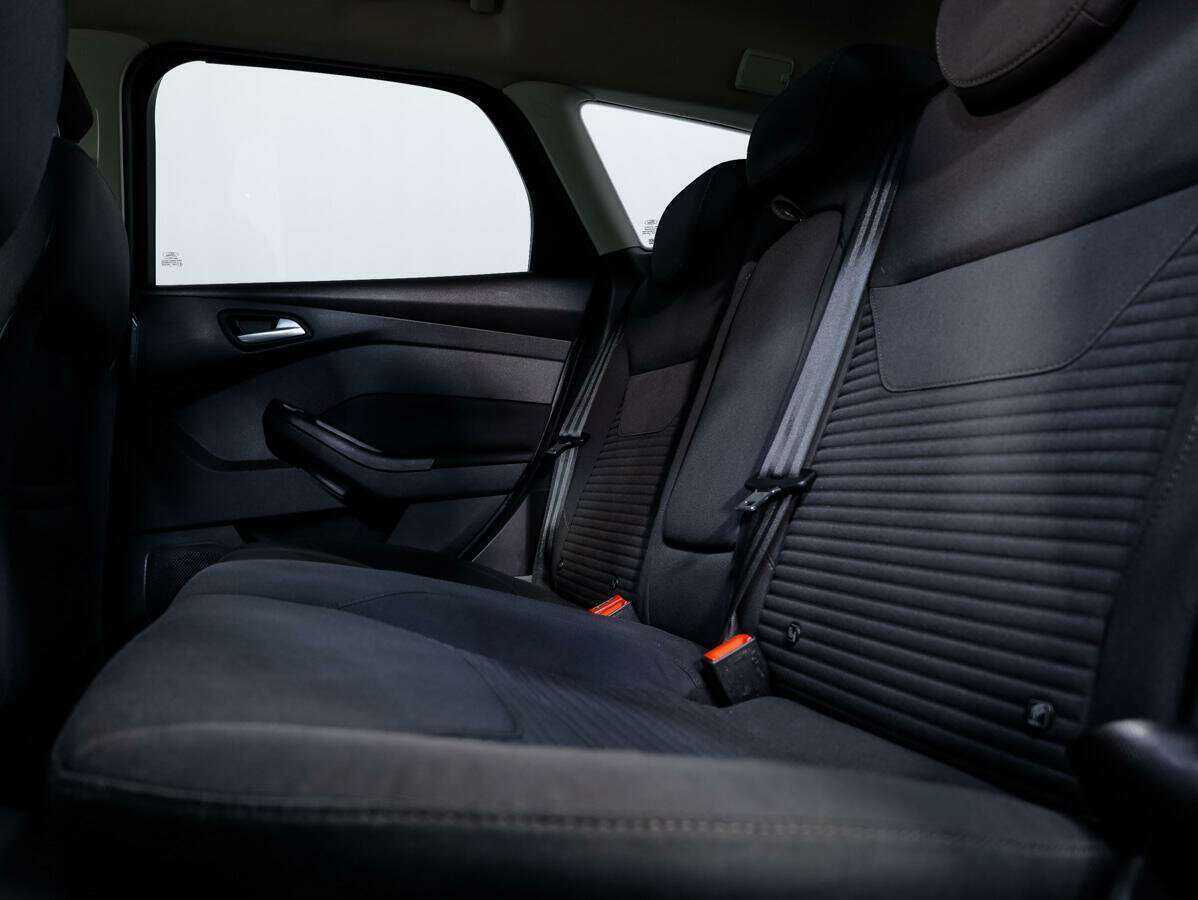 Ford Focus, 2018 Фото №12