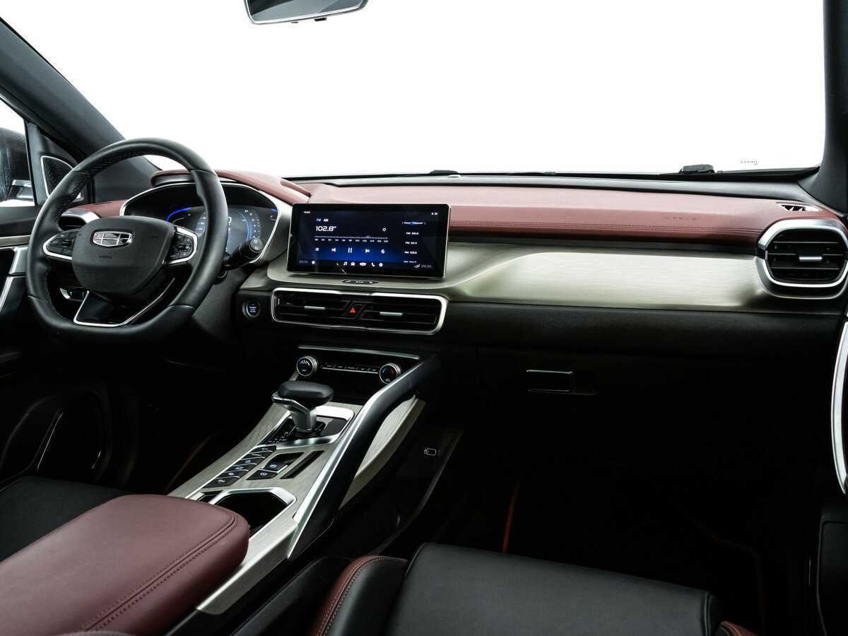 Geely Coolray, 2023 Фото №7