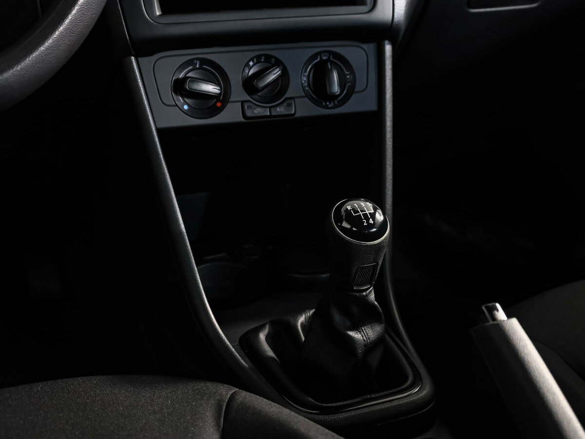 Volkswagen Polo V Рестайлинг, 2018 Фото №9