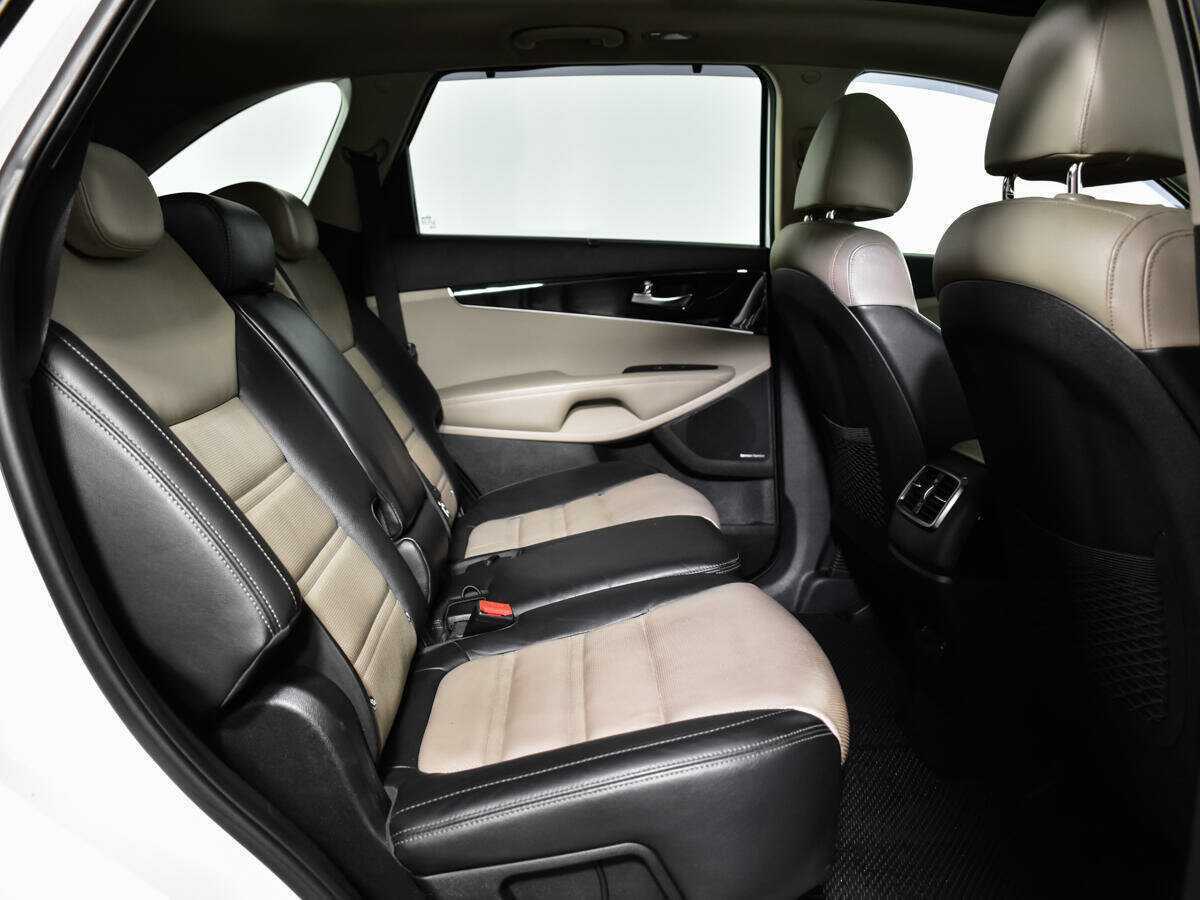 Kia Sorento, 2018 Фото №10