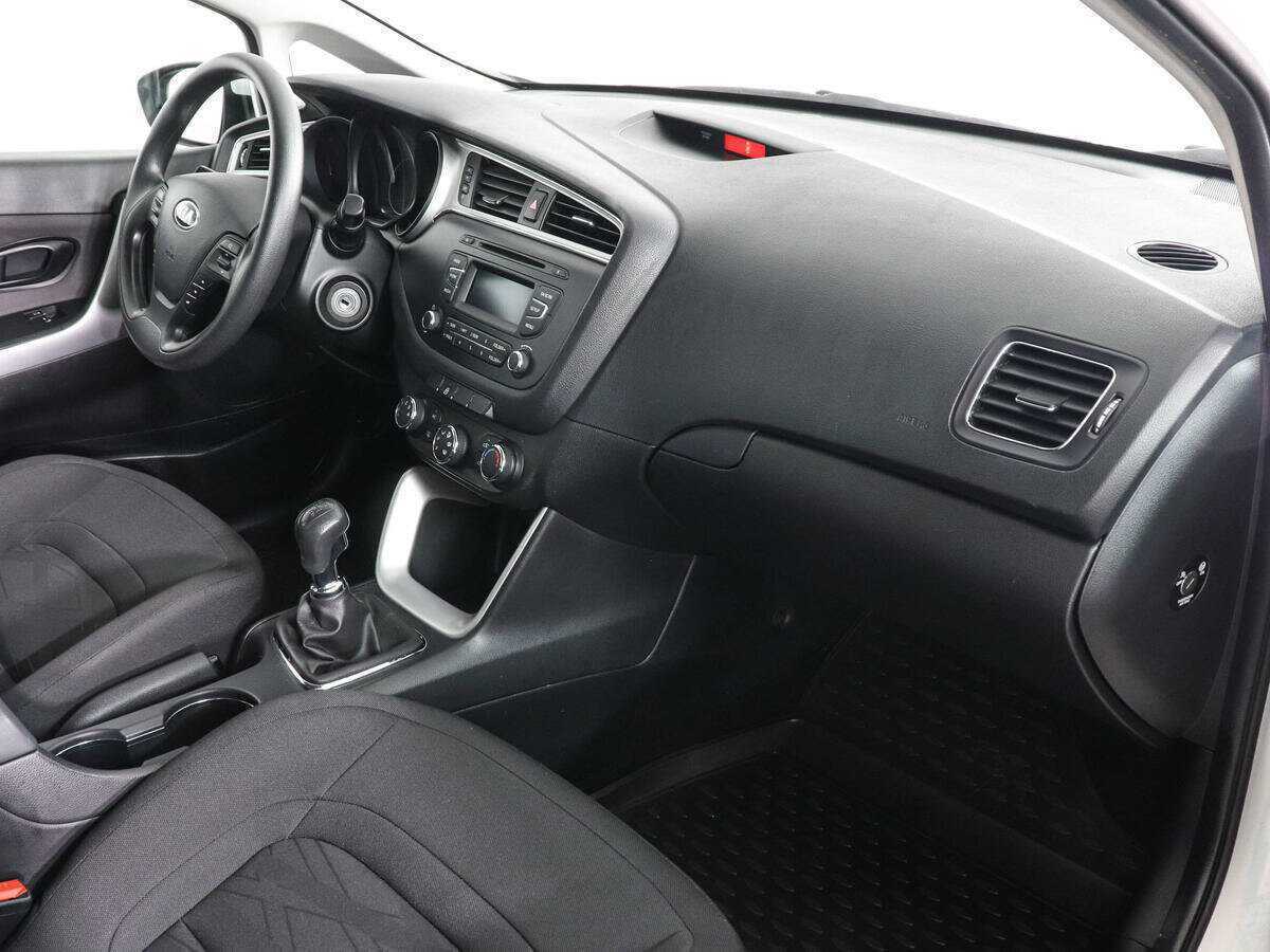 Kia Ceed, 2018 Фото №10