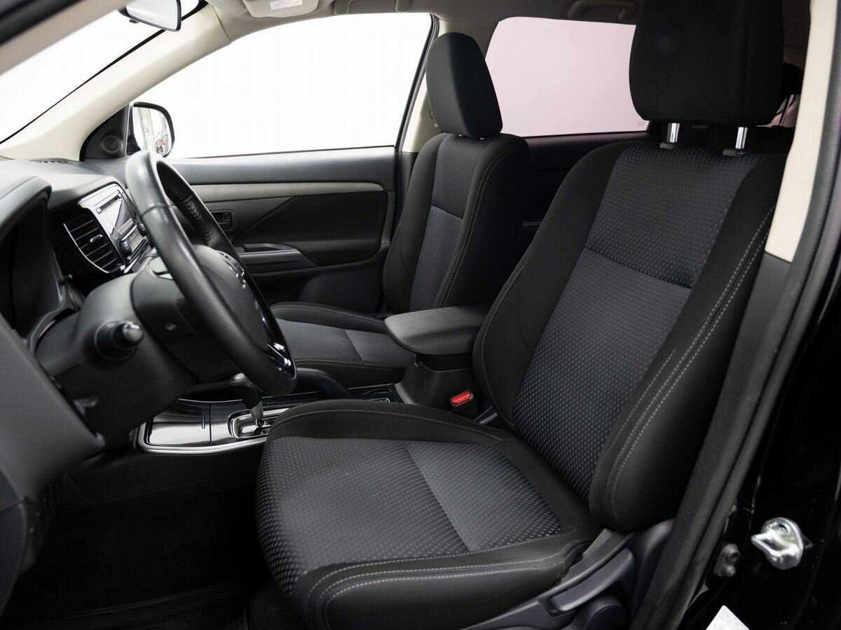 Mitsubishi Outlander, 2018 Фото №8