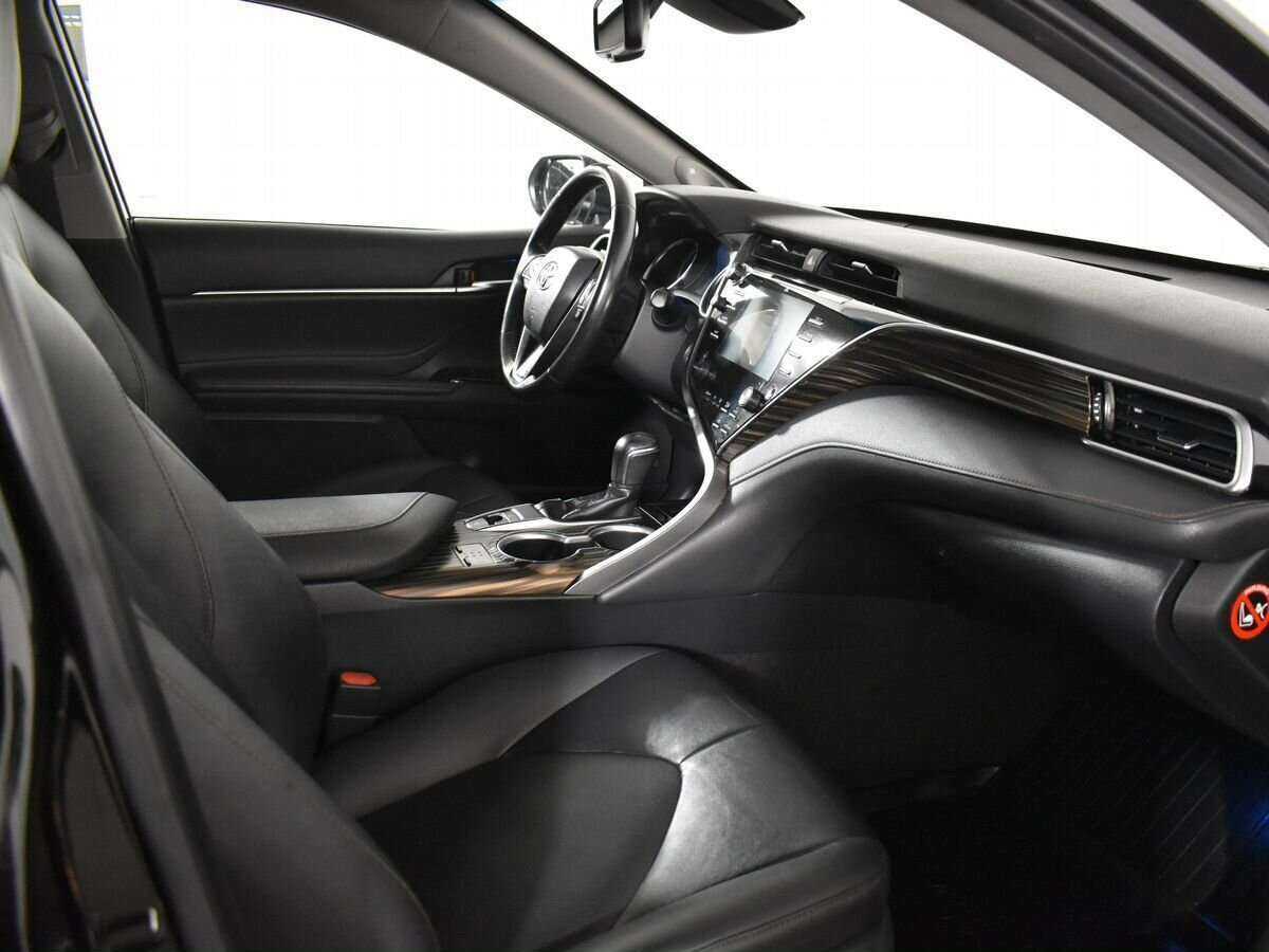Toyota Camry, 2020 Фото №8