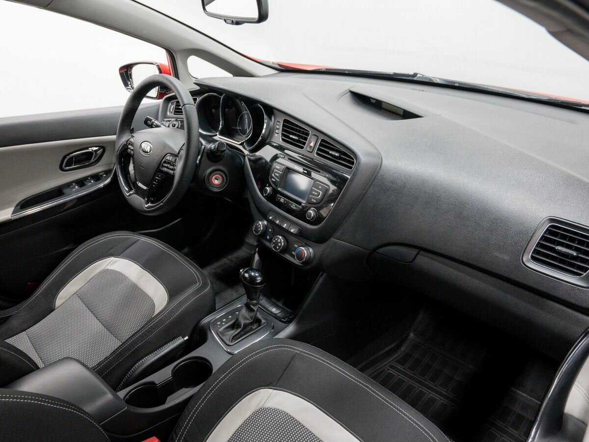 Kia Ceed, 2014 Фото №8