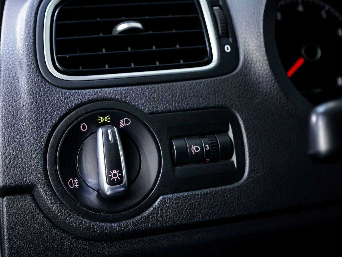 Volkswagen Polo, 2013 Фото №15