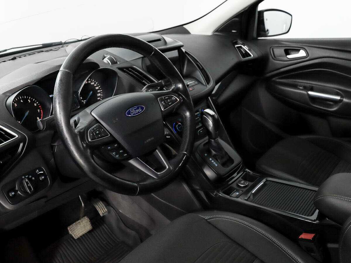 Ford Kuga, 2017 Фото №7