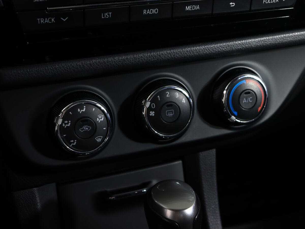 Toyota Corolla, 2016 Фото №14