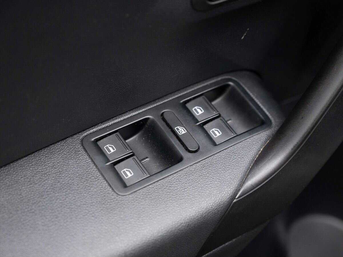 Volkswagen Polo, 2016 Фото №16