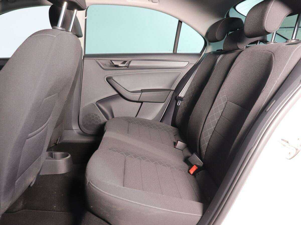 Skoda Rapid, 2020 Фото №8