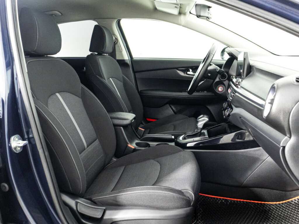 Kia Cerato, 2021 Фото №16