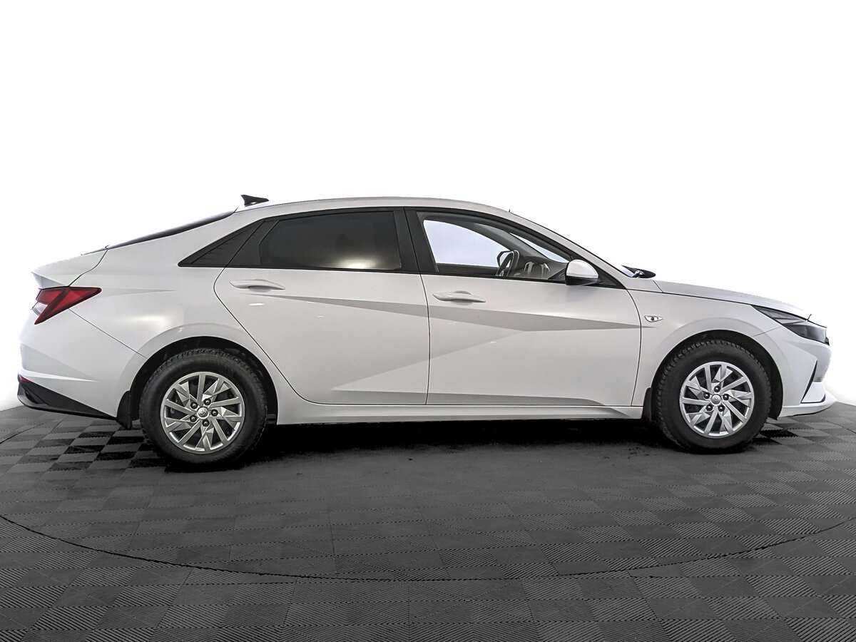 Hyundai Elantra, 2022 Фото №4