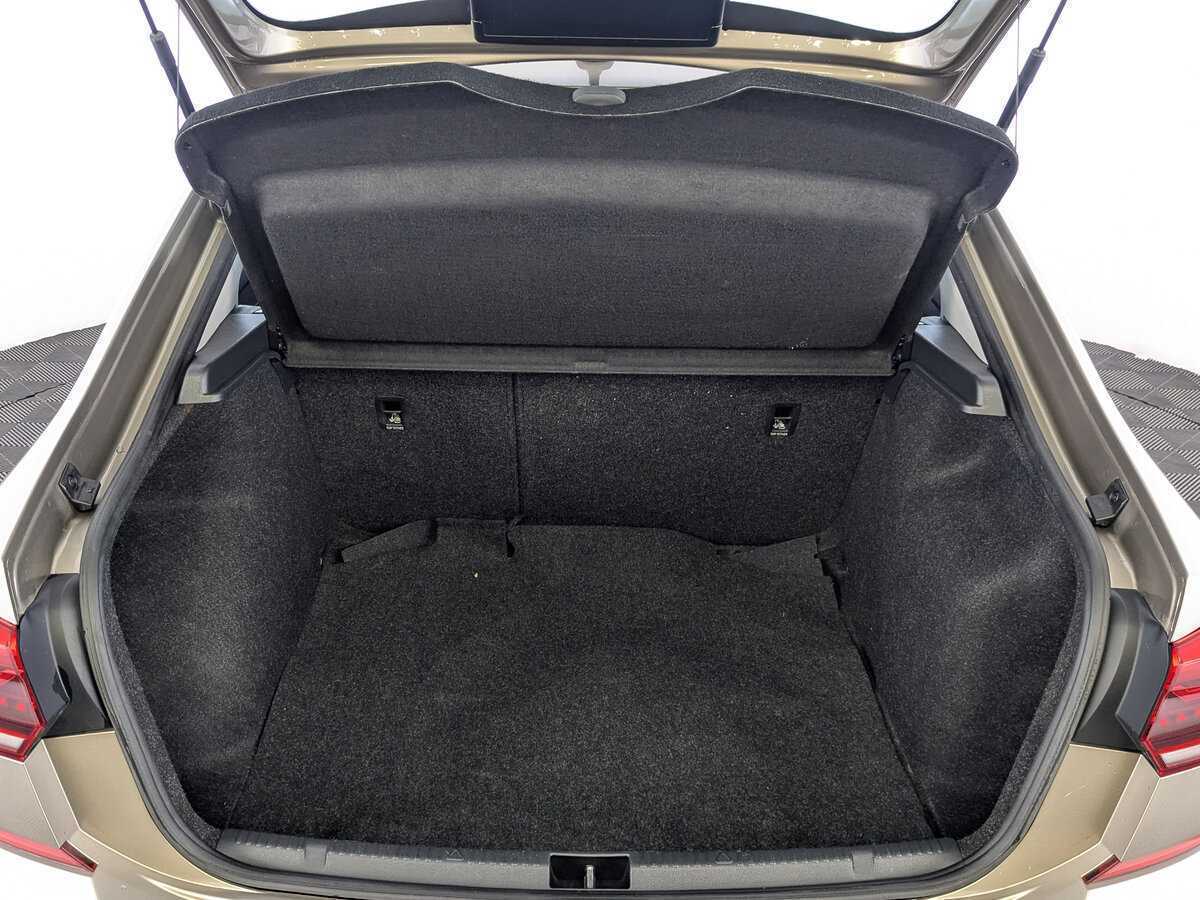 Volkswagen Polo, 2020 Фото №10