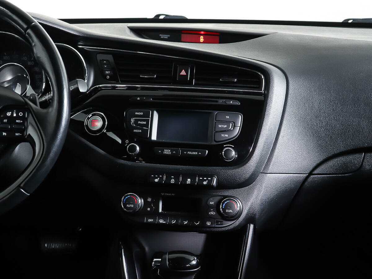 Kia Ceed, 2015 Фото №12