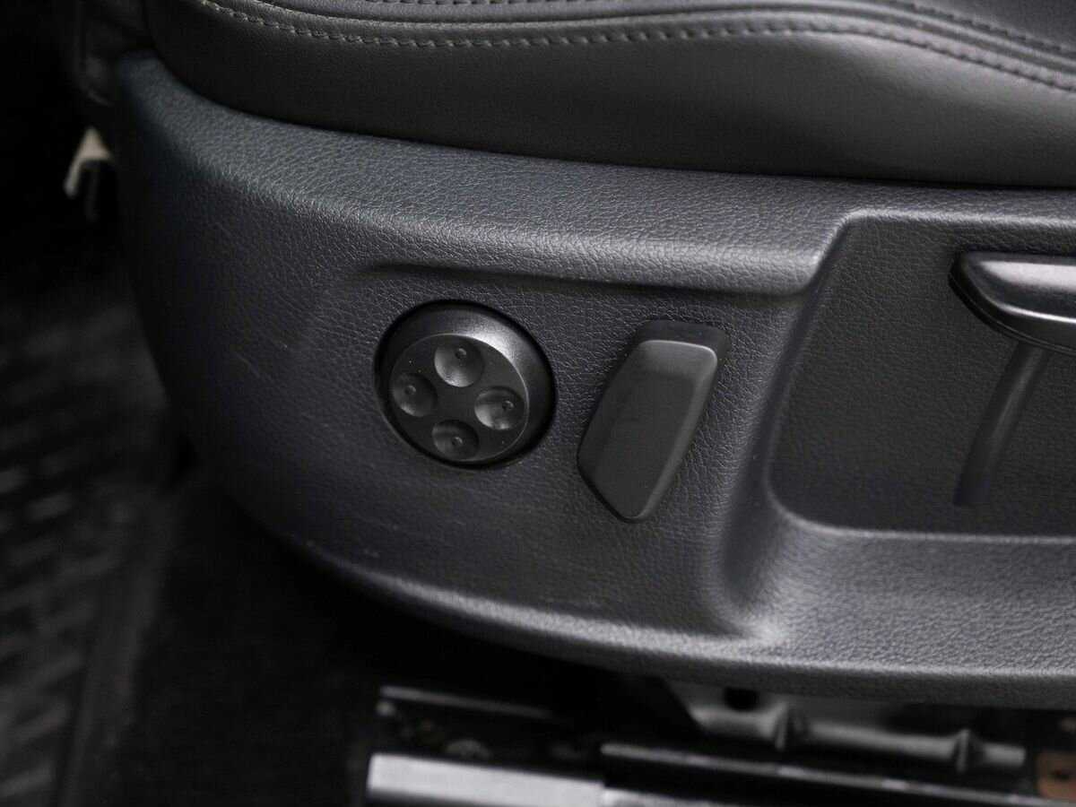 Volkswagen Passat CC, 2013 Фото №21