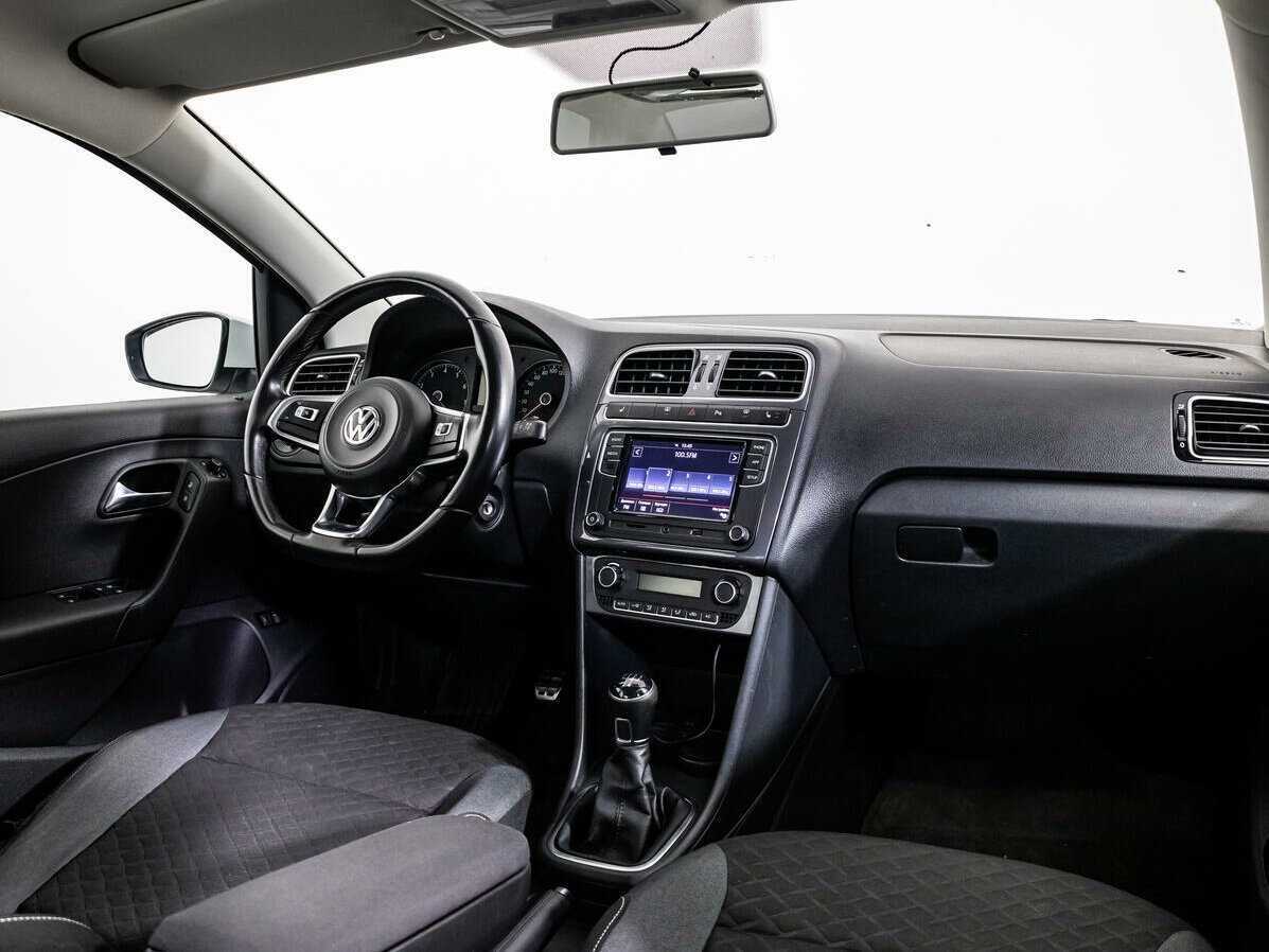 Volkswagen Polo, 2018 Фото №7