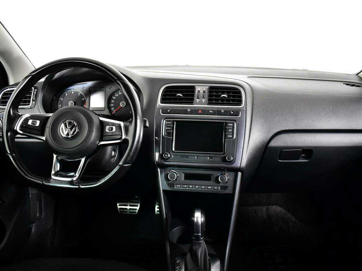 Volkswagen Polo, 2018 Фото №12