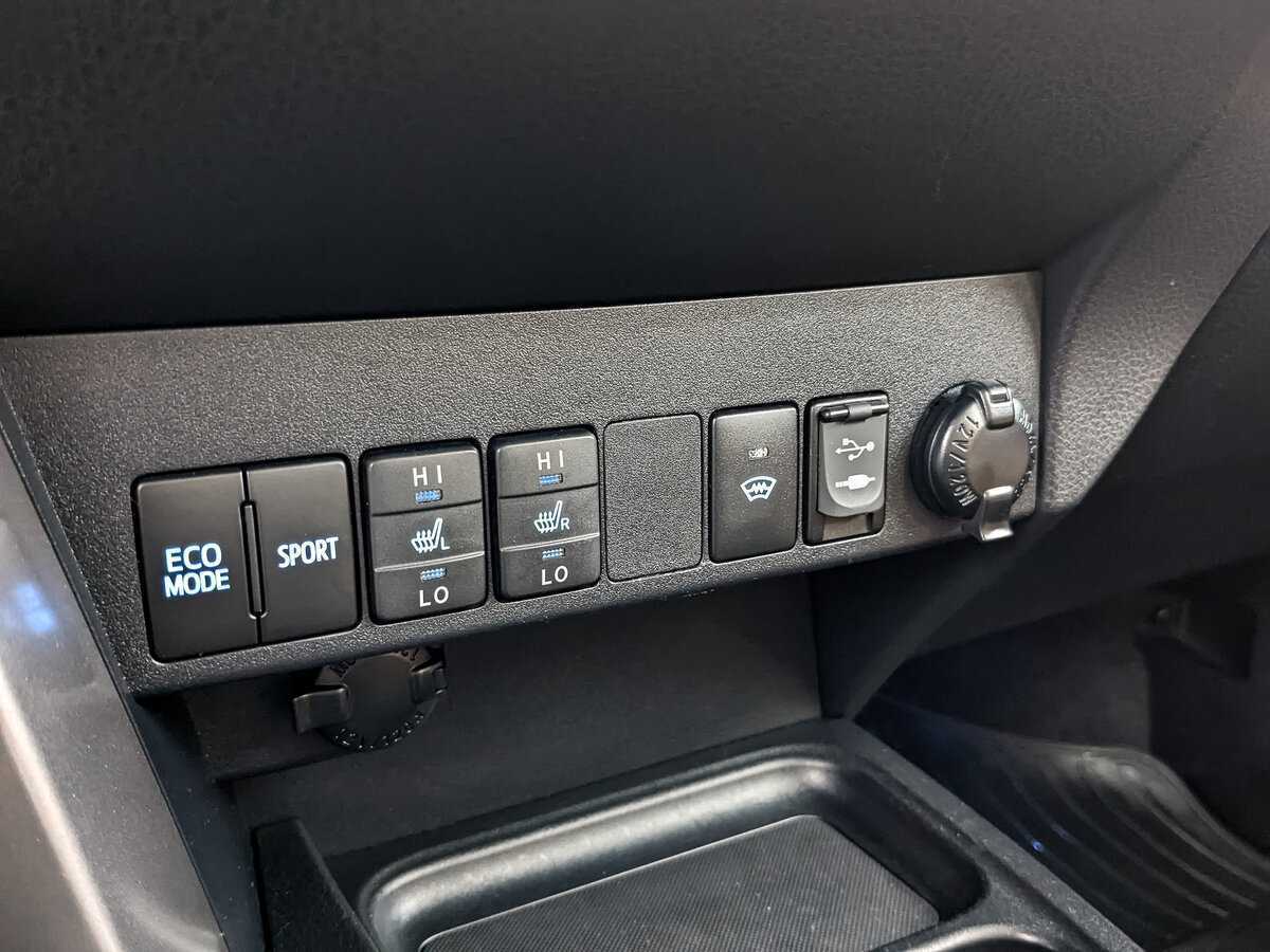 Toyota RAV4, 2017 Фото №22