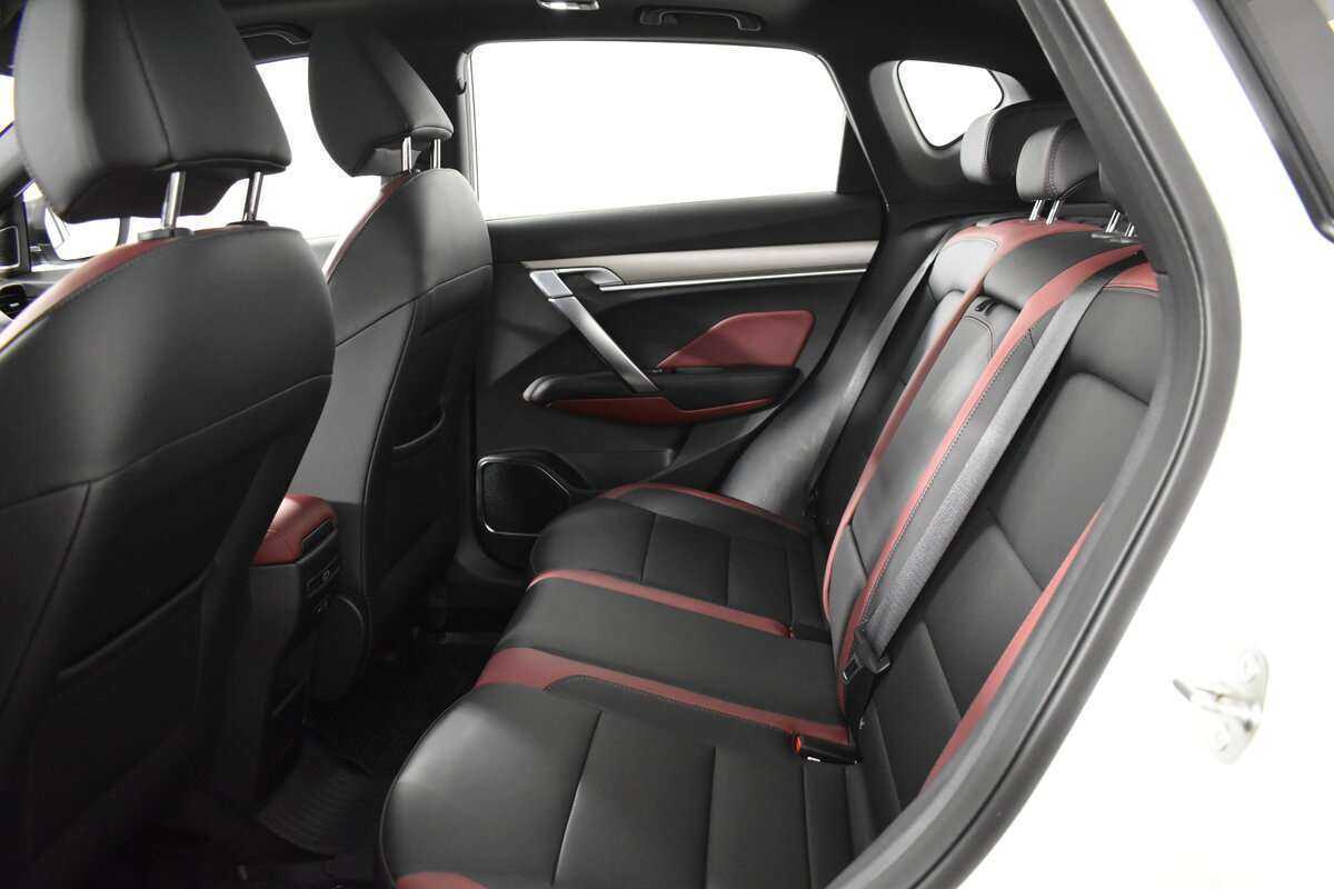 Geely Coolray, 2023 Фото №9