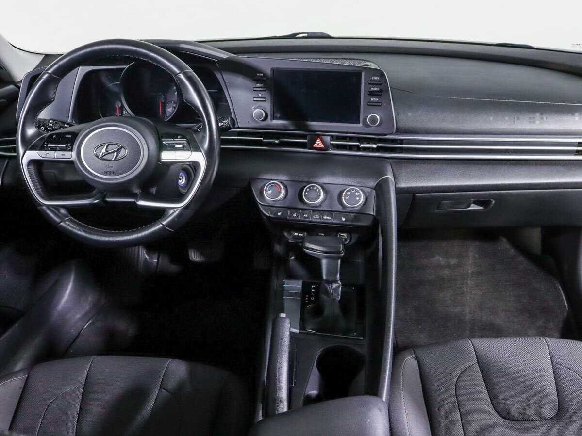 Hyundai Elantra, 2021 Фото №12