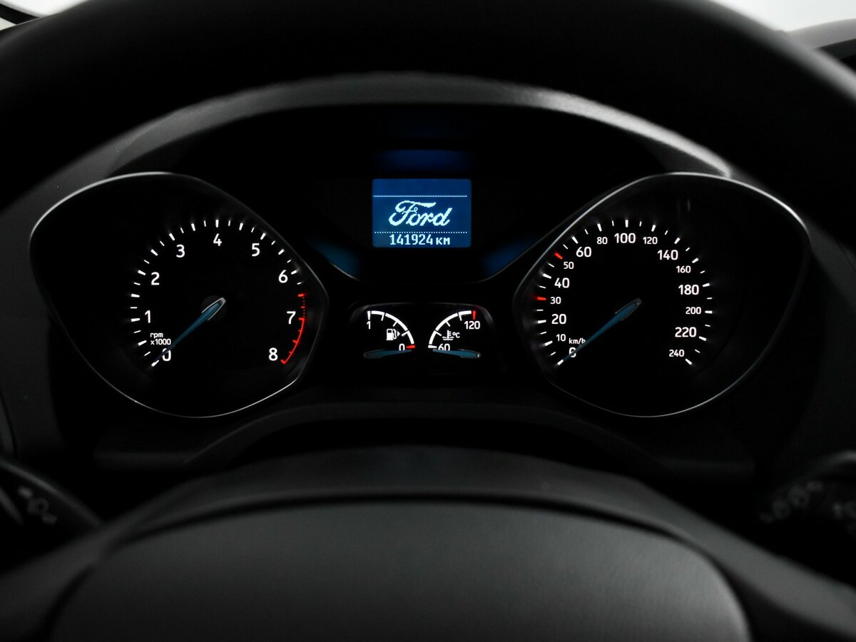 Ford Kuga II Рестайлинг, 2019 Фото №17