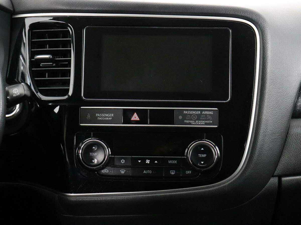 Mitsubishi Outlander, 2018 Фото №12