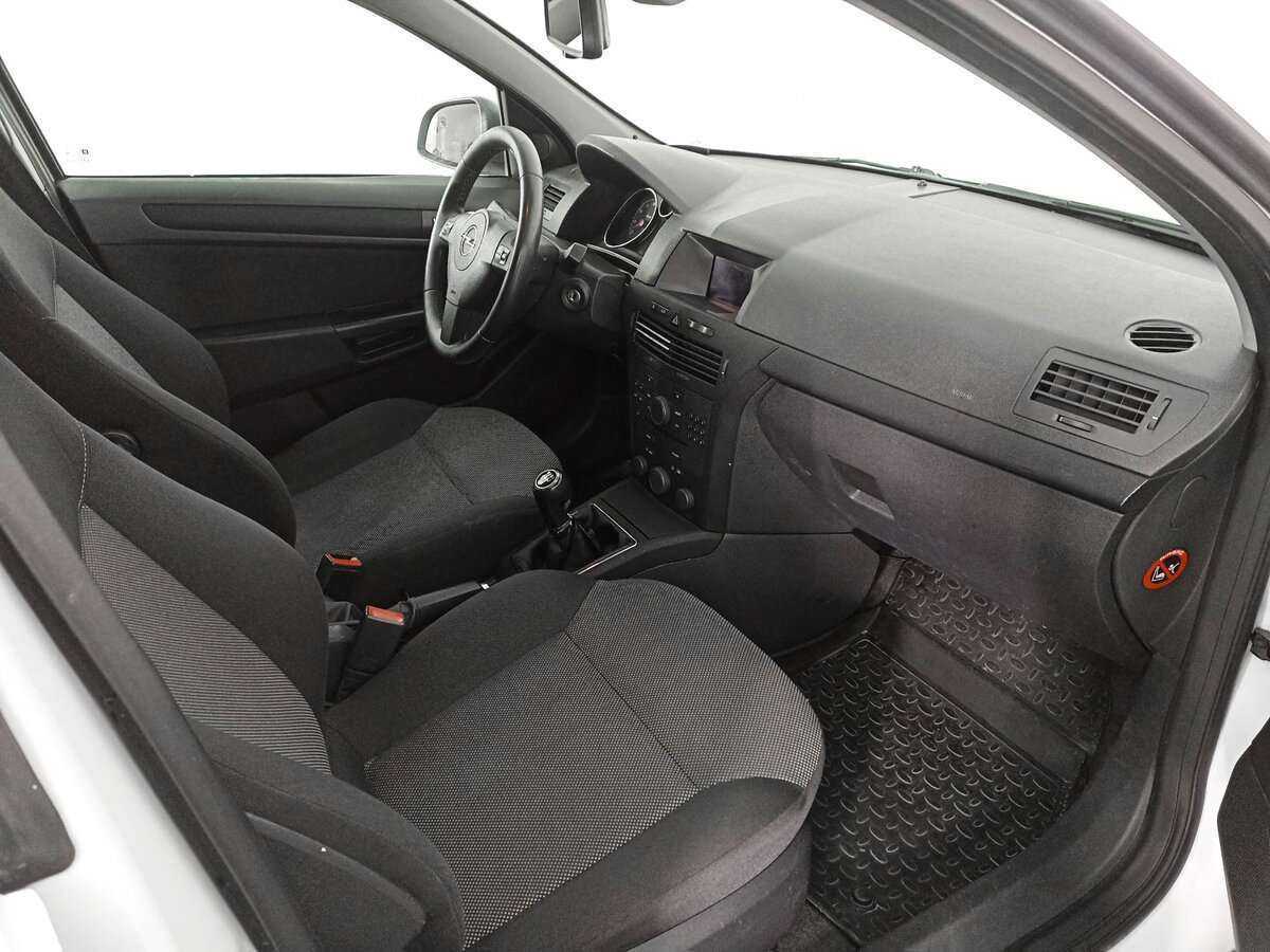 Opel Astra, 2013 Фото №9